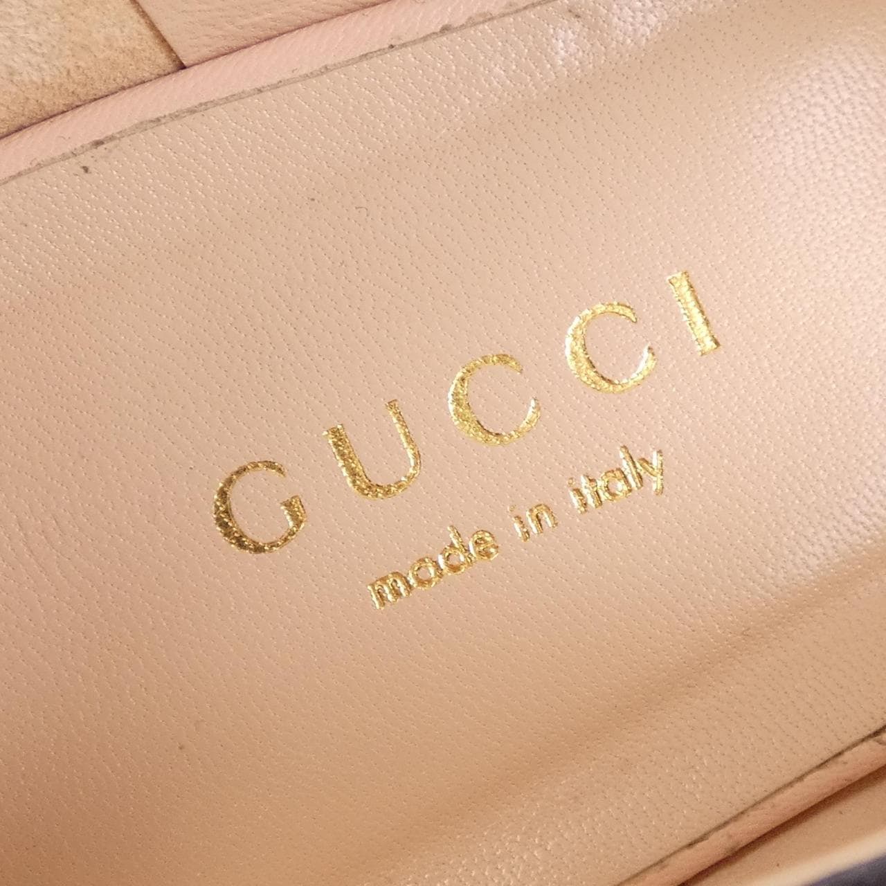 GUCCI鞋