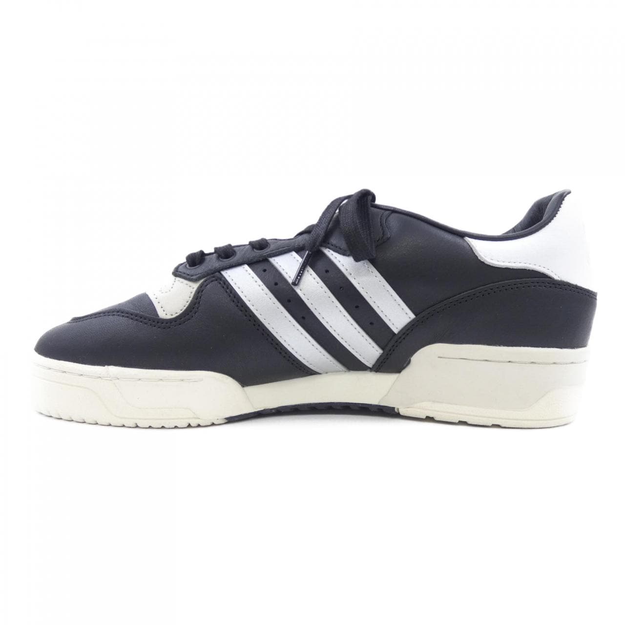 アディダス ADIDAS ID7389 スニーカー
