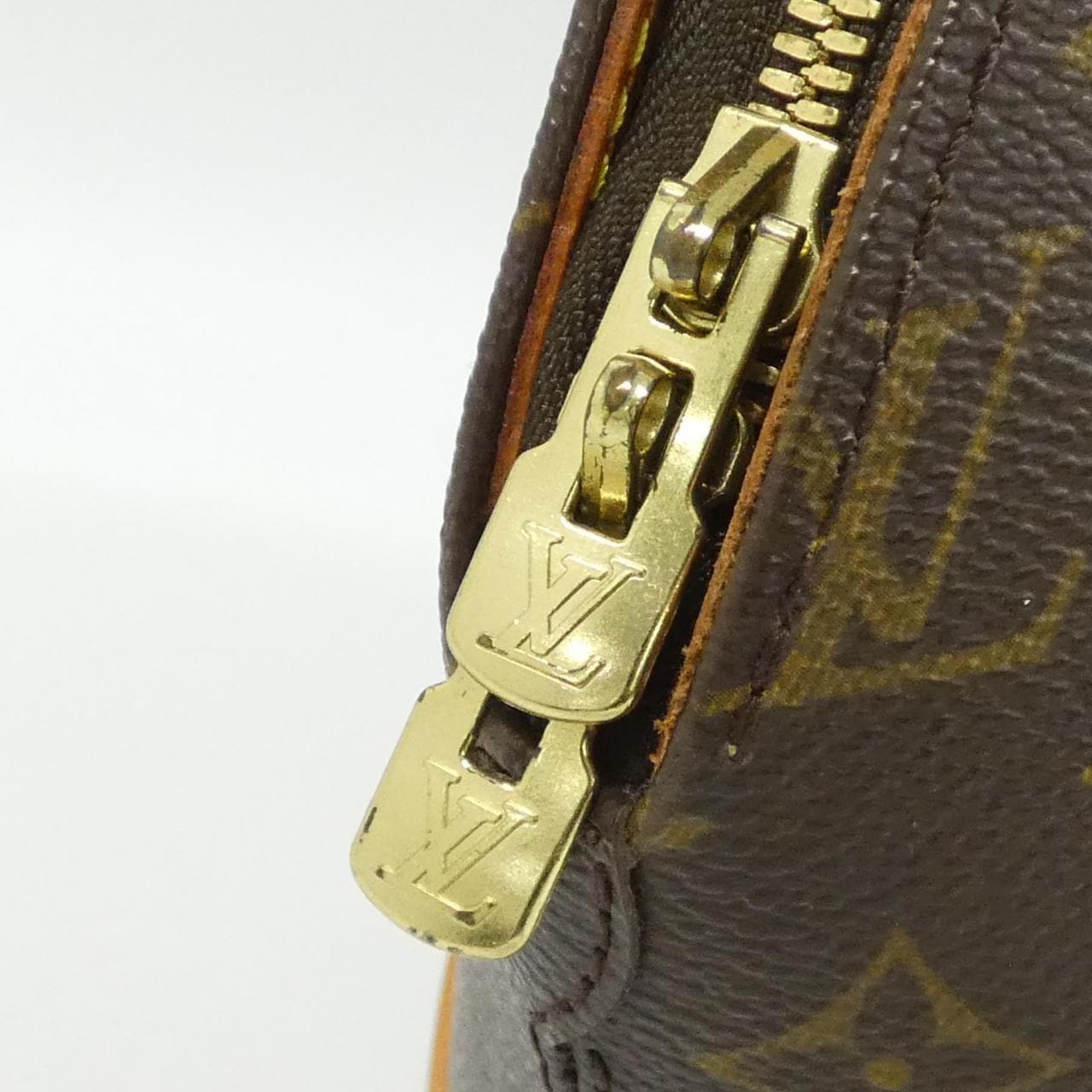 ルイヴィトン モノグラム エリプス MM M51126 バッグ