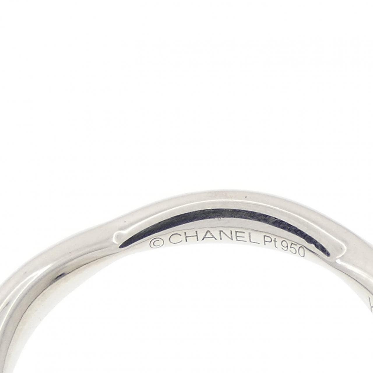 シャネル カメリア ハーフエタニティ リング