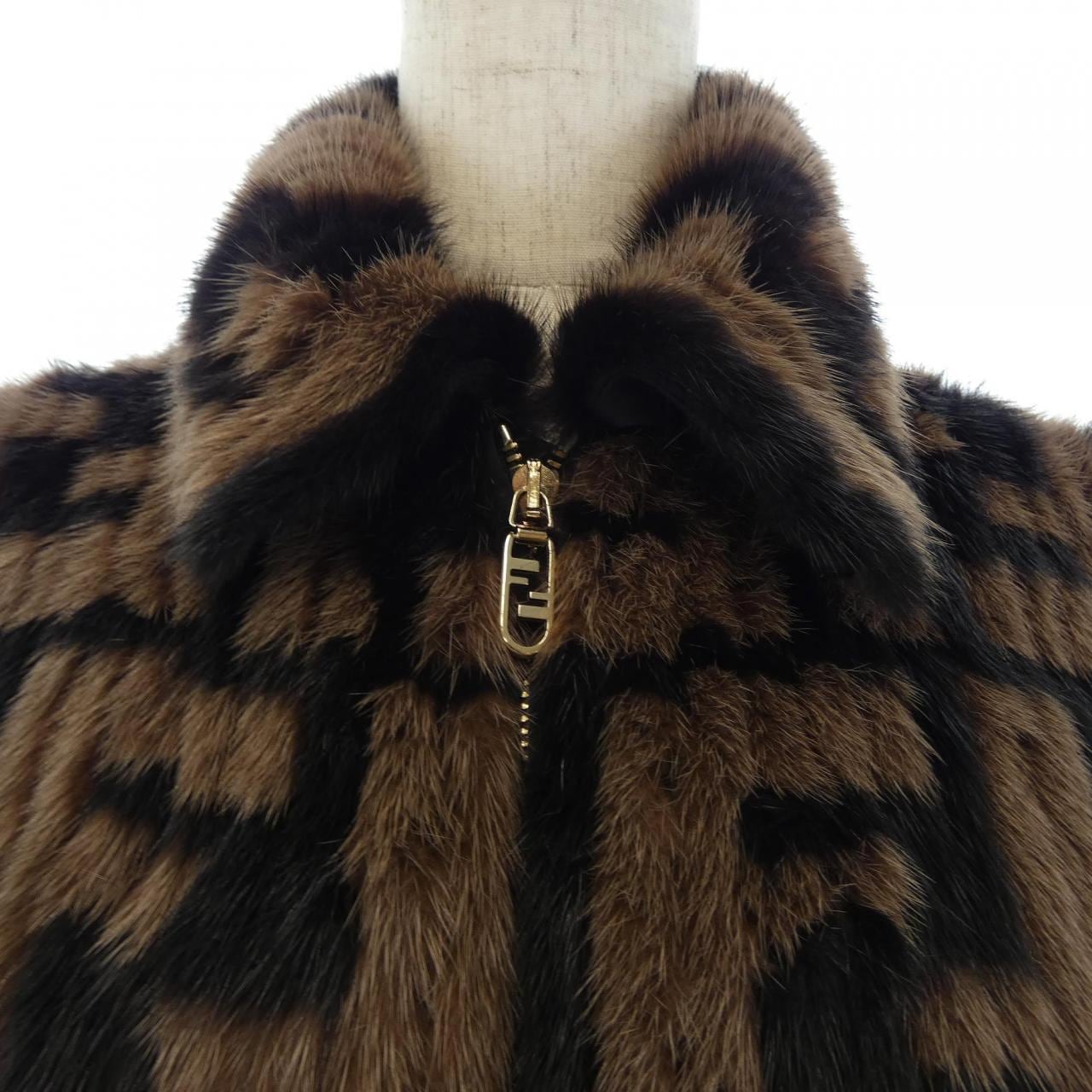 フェンディ FENDI FNE64M ANV8 ジャケット