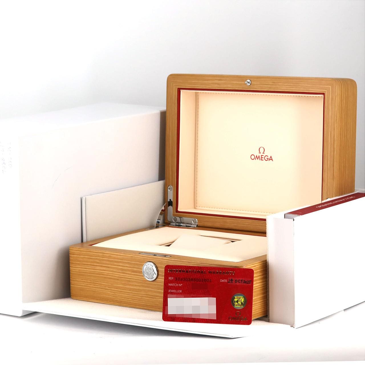 オメガ スピードマスター38 324.30.38.50.01.001 SS 自動巻