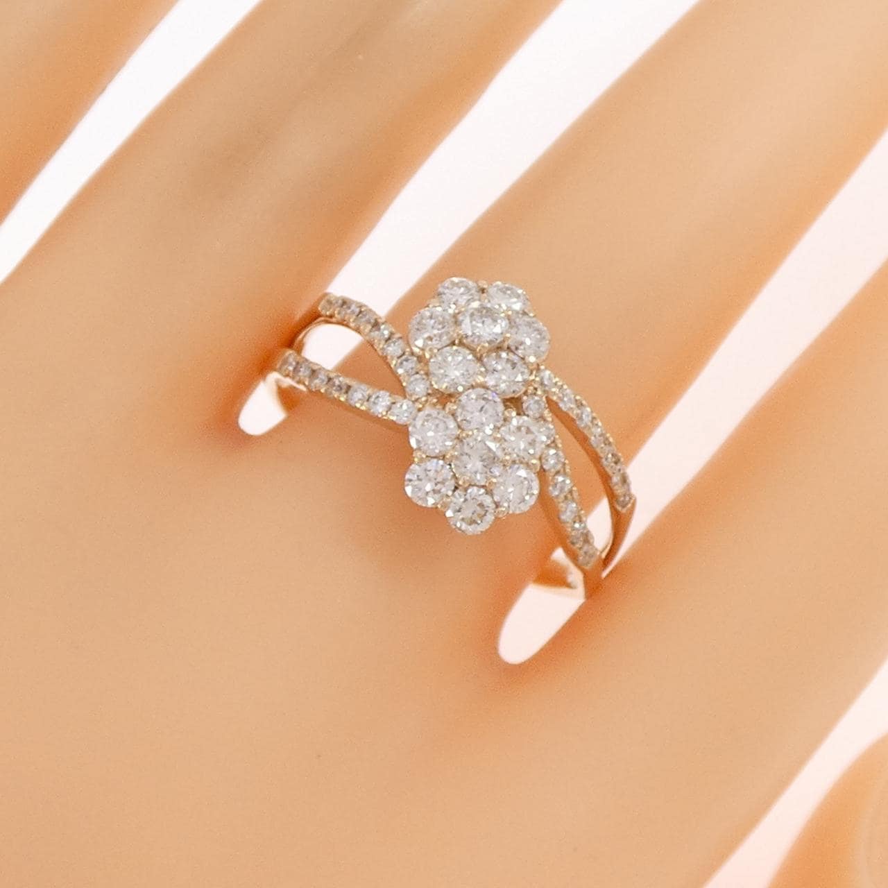 K18PG フラワー ダイヤモンド リング 1.30CT