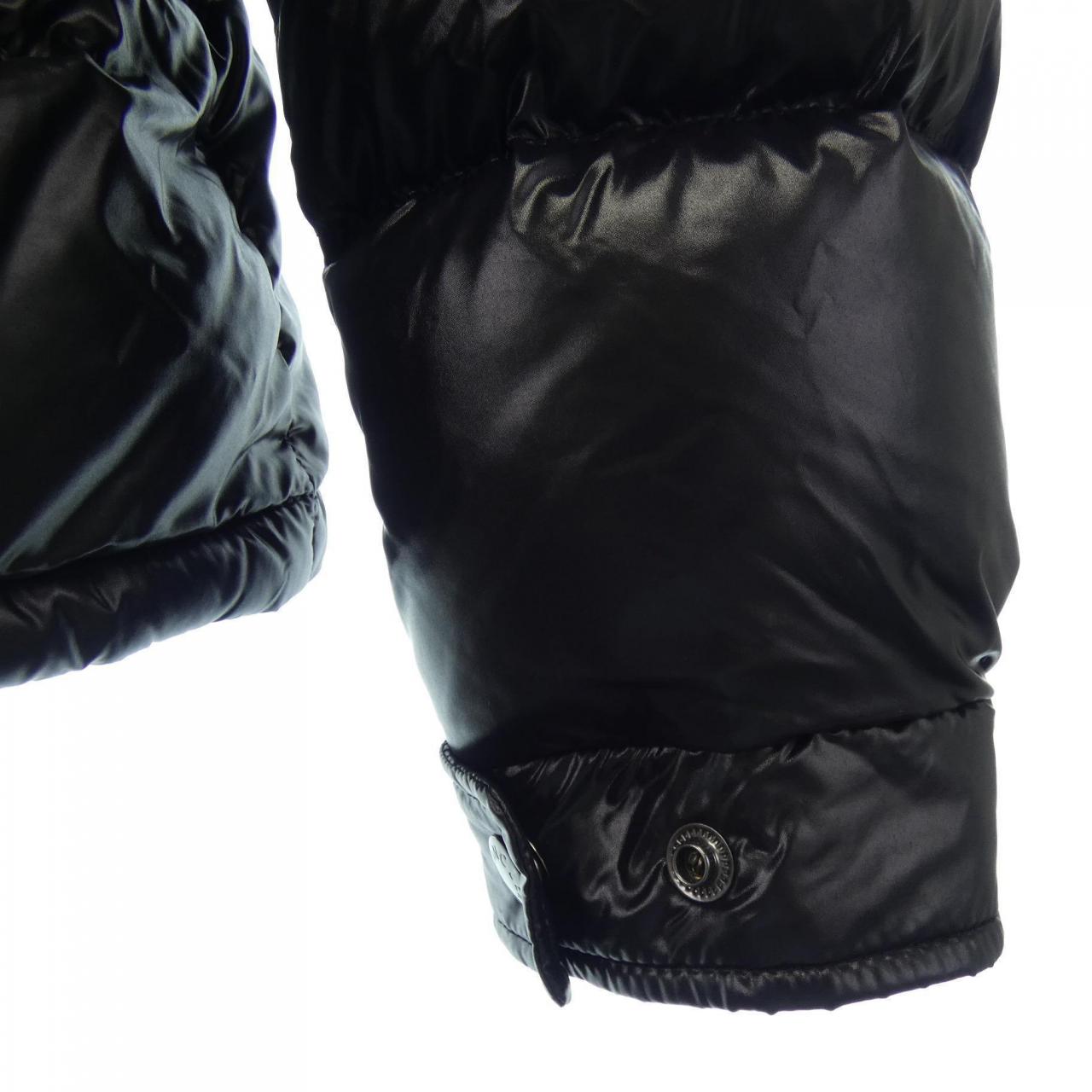 モンクレール MONCLER ダウンジャケット