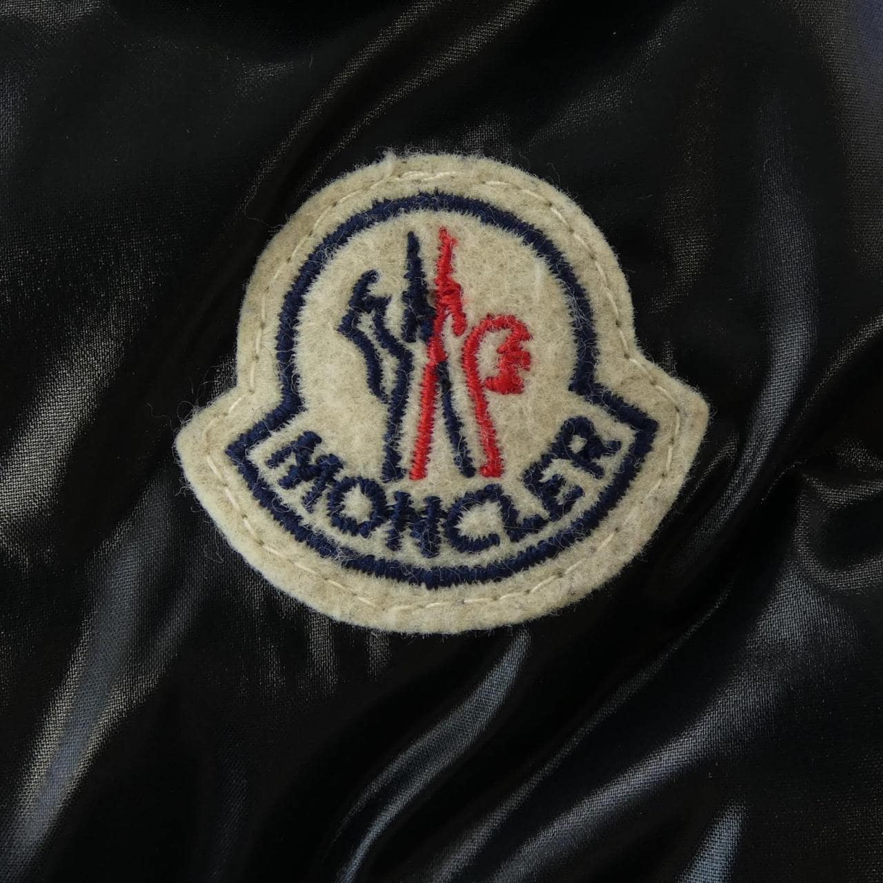 モンクレール MONCLER ダウンジャケット