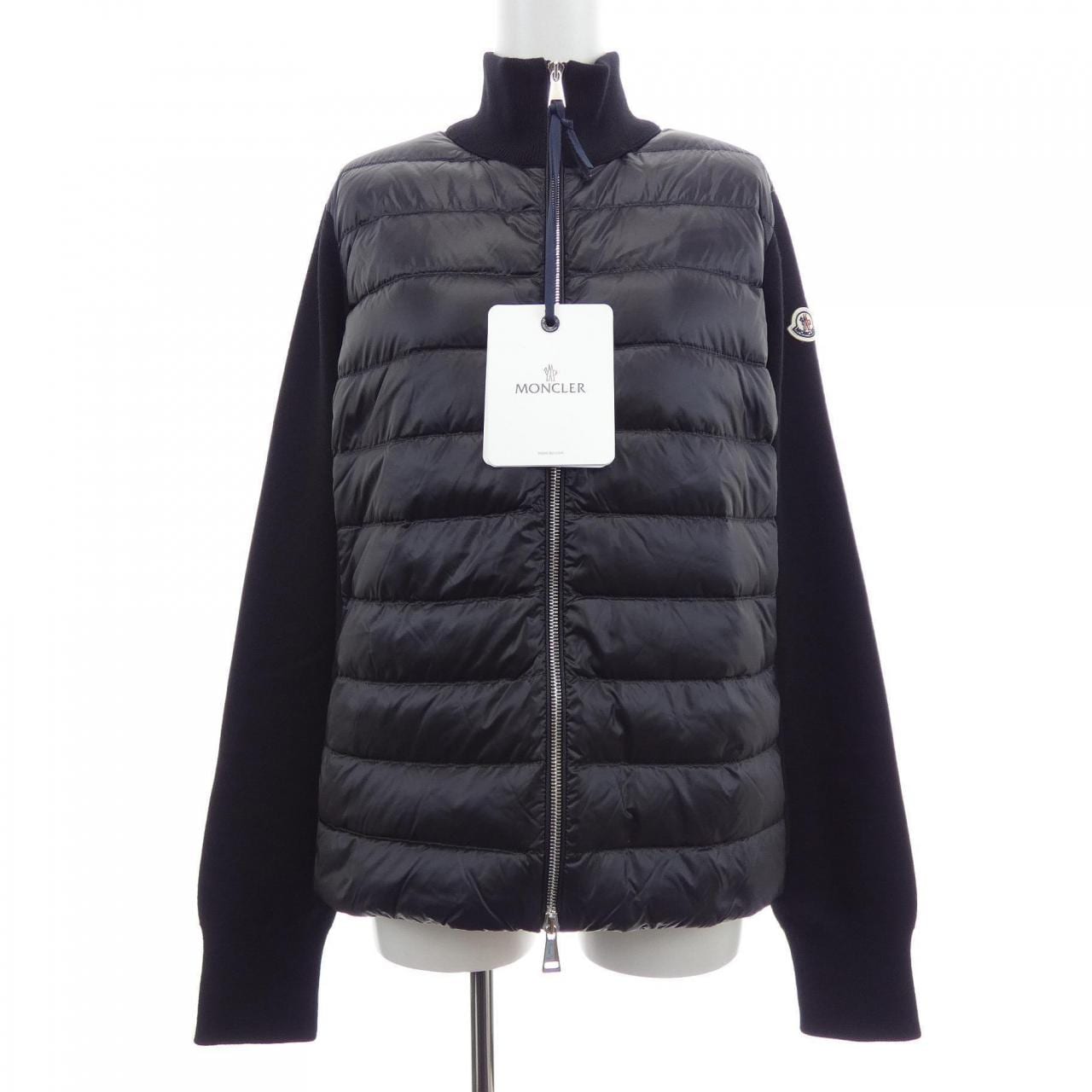 【新品】モンクレール MONCLER 20939B00036 M1131 ダウンジャケット