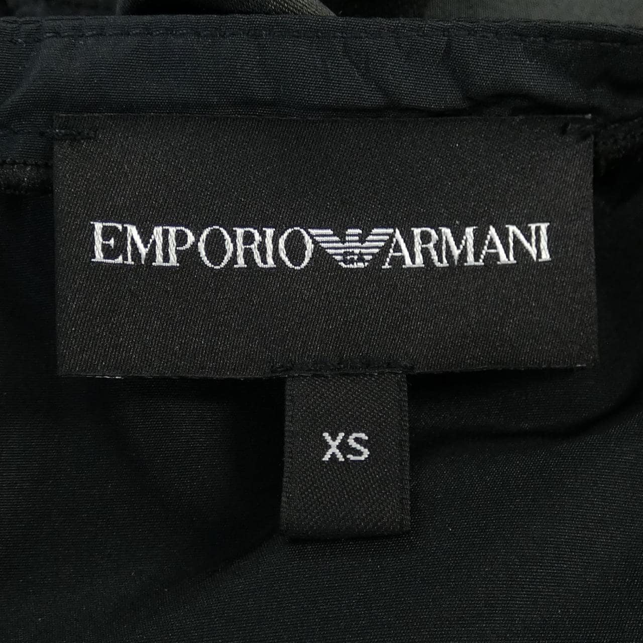 エンポリオアルマーニ EMPORIO ARMANI トップス