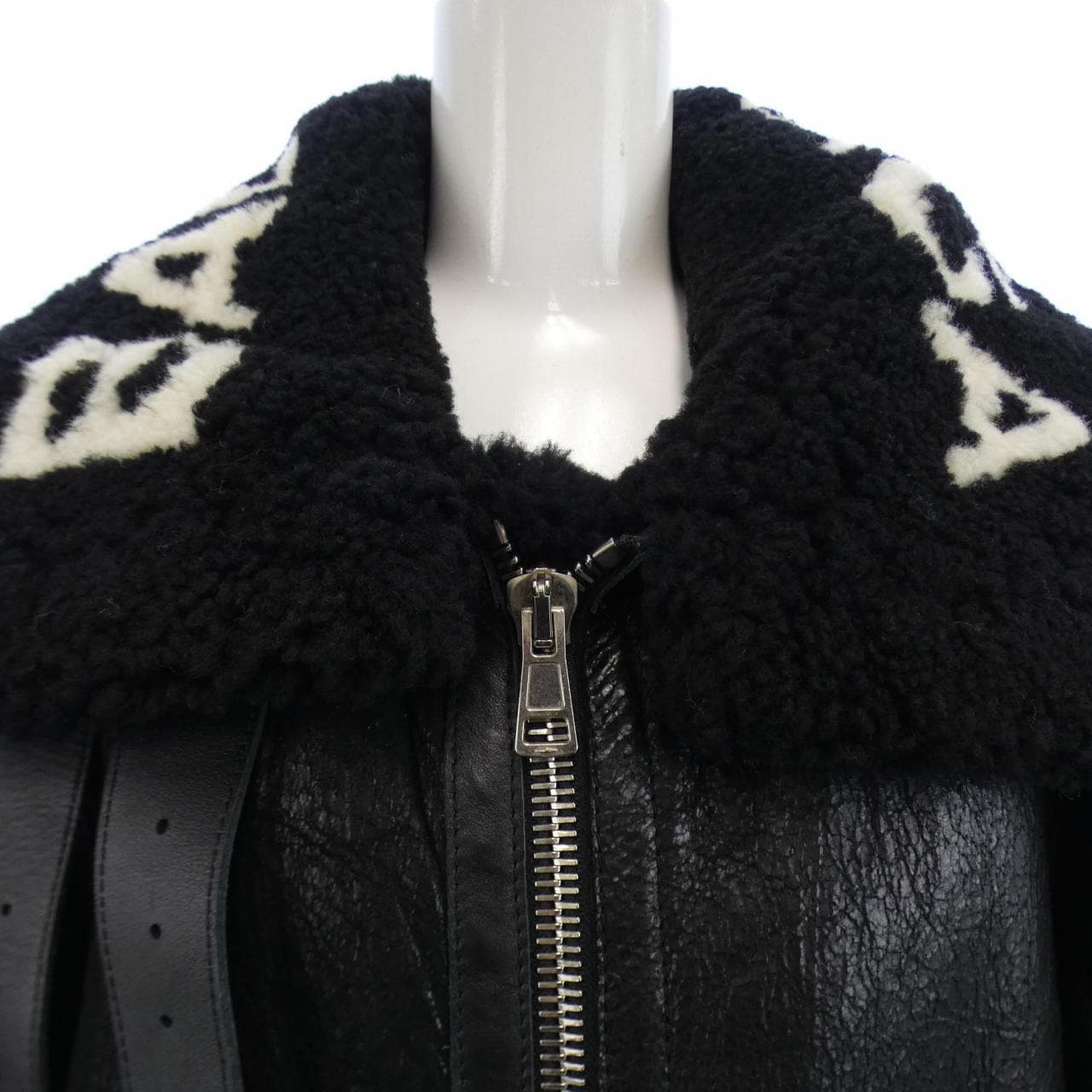BALENCIAGA羊毛皮夹克