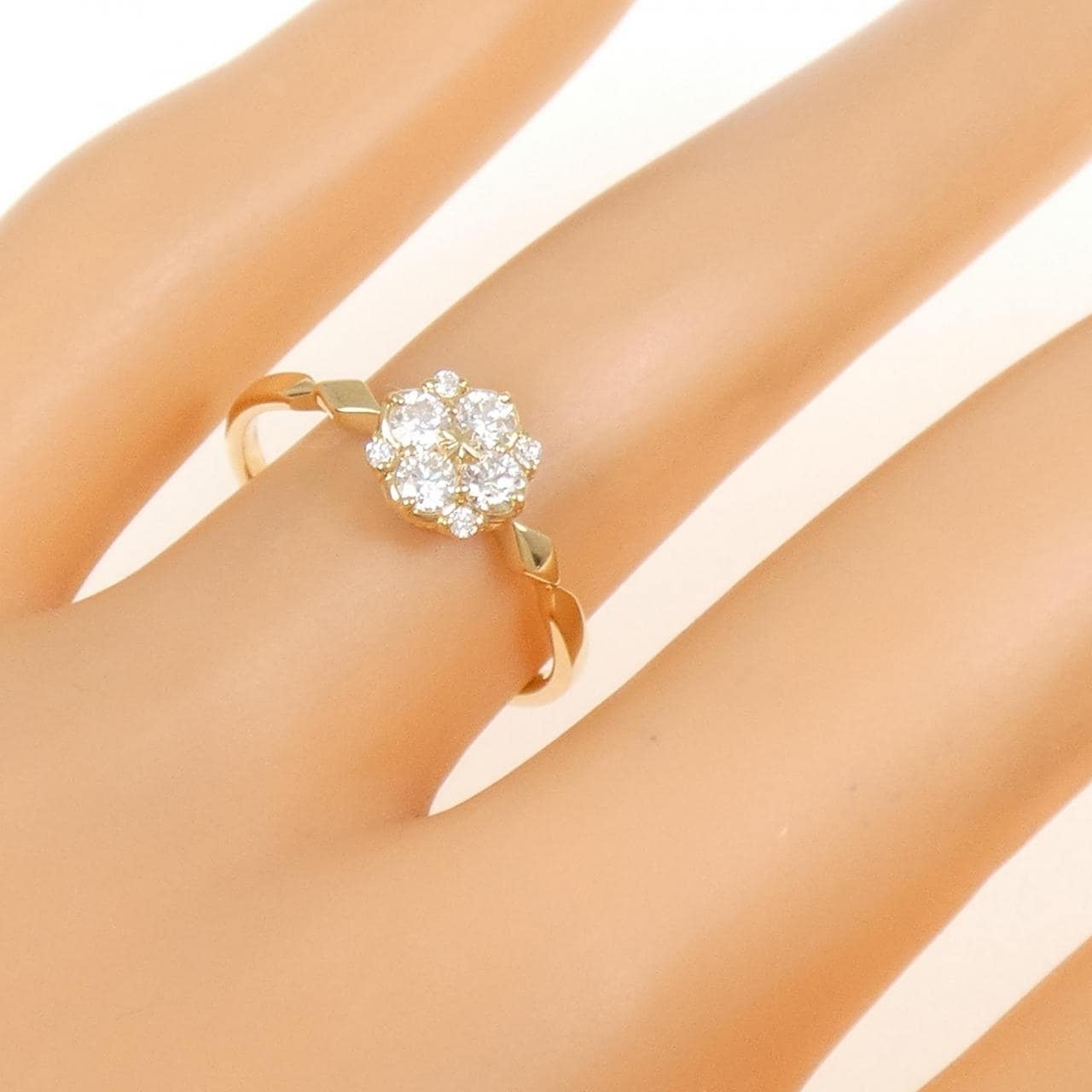 K18YG フラワー ダイヤモンド リング 0.26CT