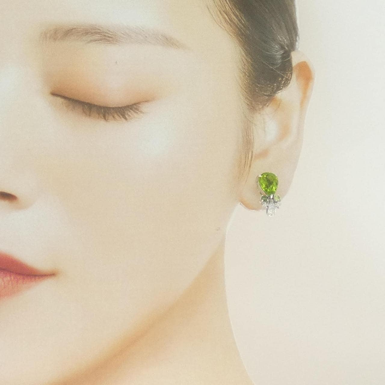 K18WG カラーストーン ピアス