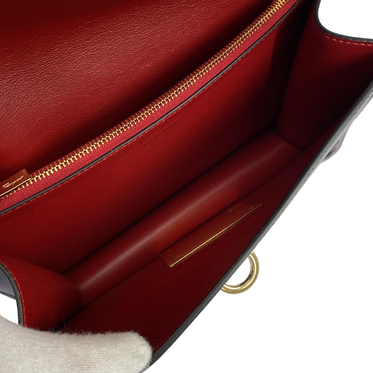 サルヴァトーレフェラガモ 21 F374 バッグ