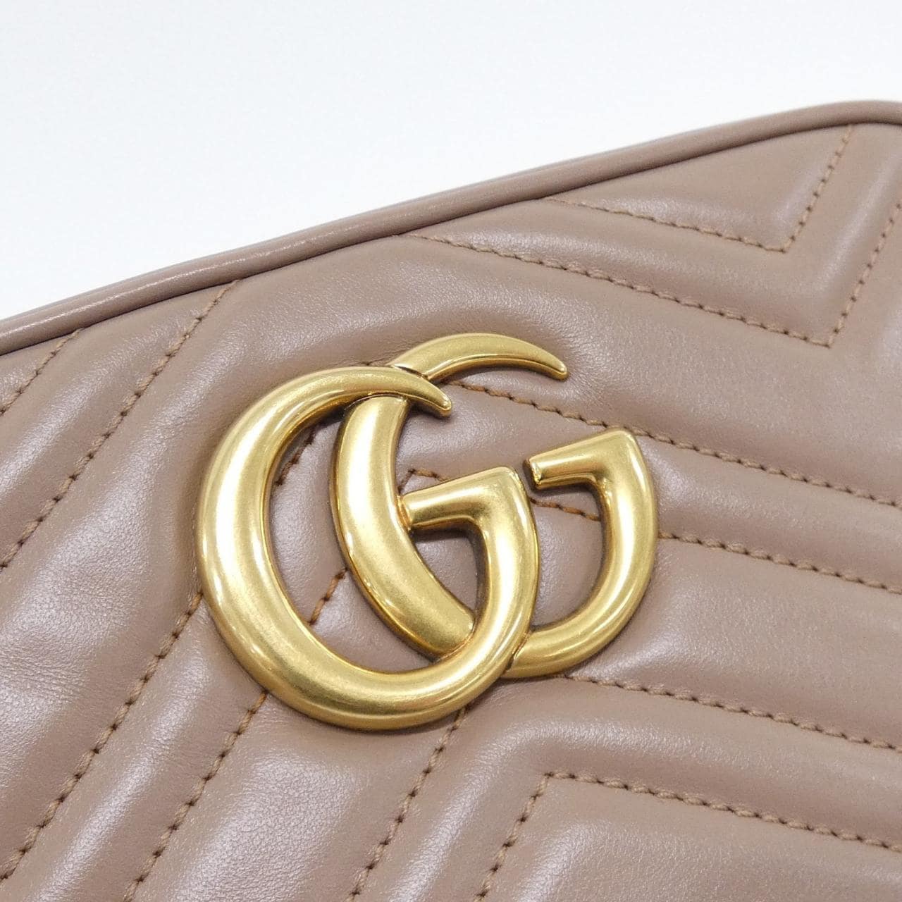 グッチ GG MARMONT 447632 DTD1T ショルダーバッグ