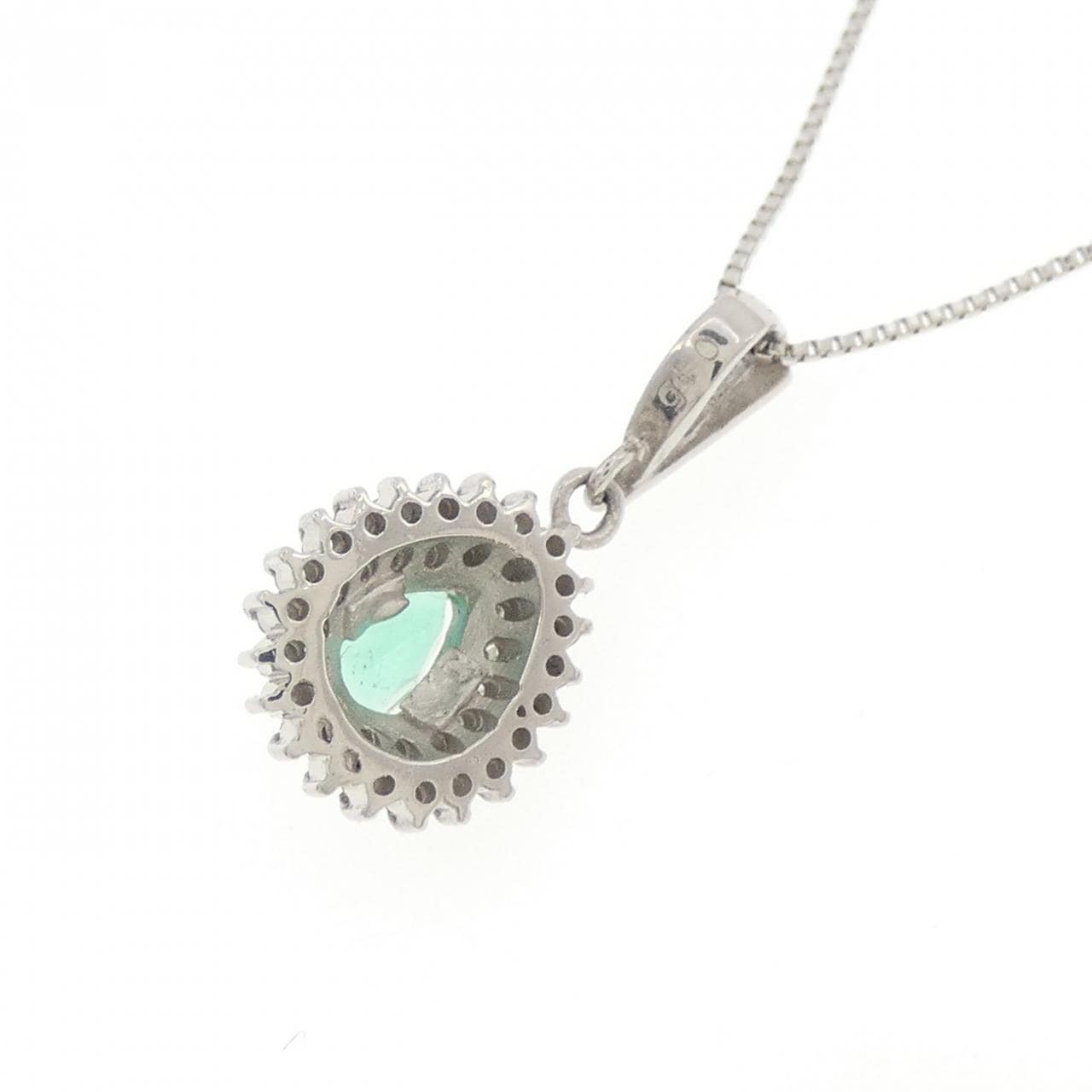 PT900/PT850 エメラルド ネックレス 0.26CT