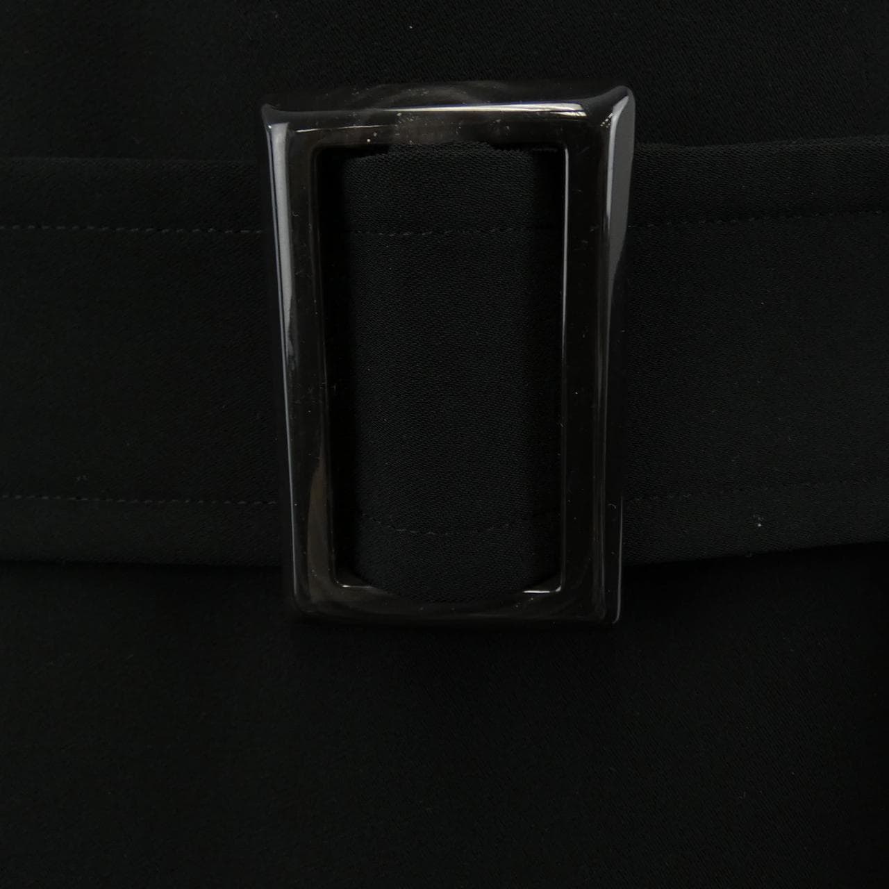 塞奥莉露Theory luxe大衣