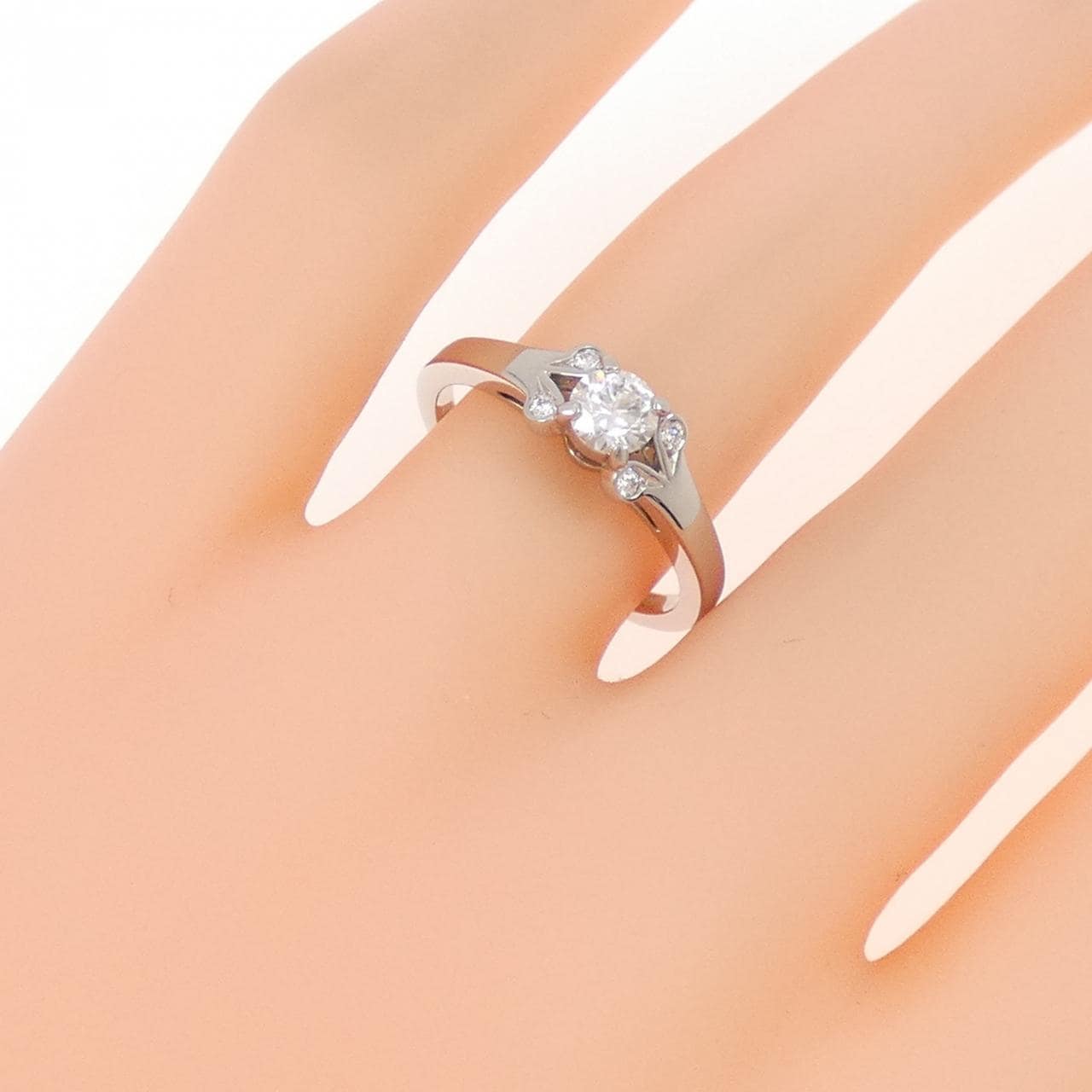 カルティエ バレリーナ リング 0.30CT F VS1 EXT