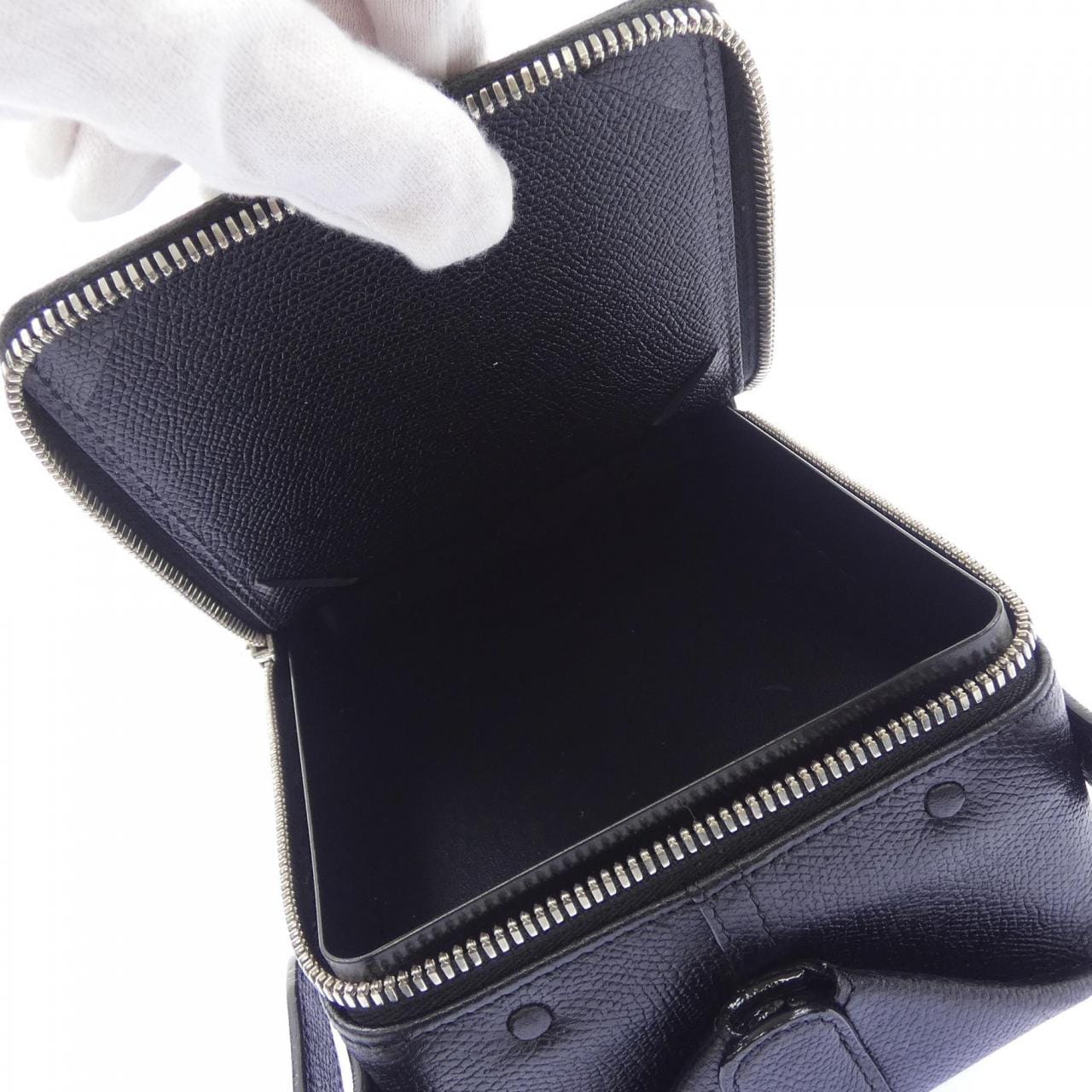ヴァレクストラ VALEXTRA トリックトラック シェイプドハント SGSR0027028LRDTA99 BAG