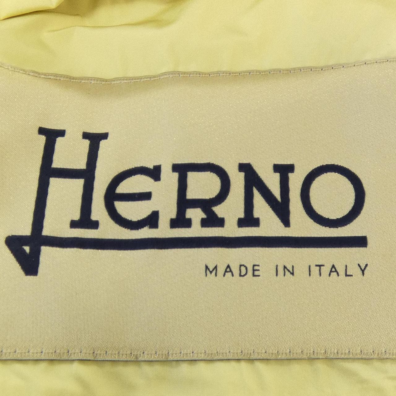 ヘルノ Herno GI000280D ブルゾン