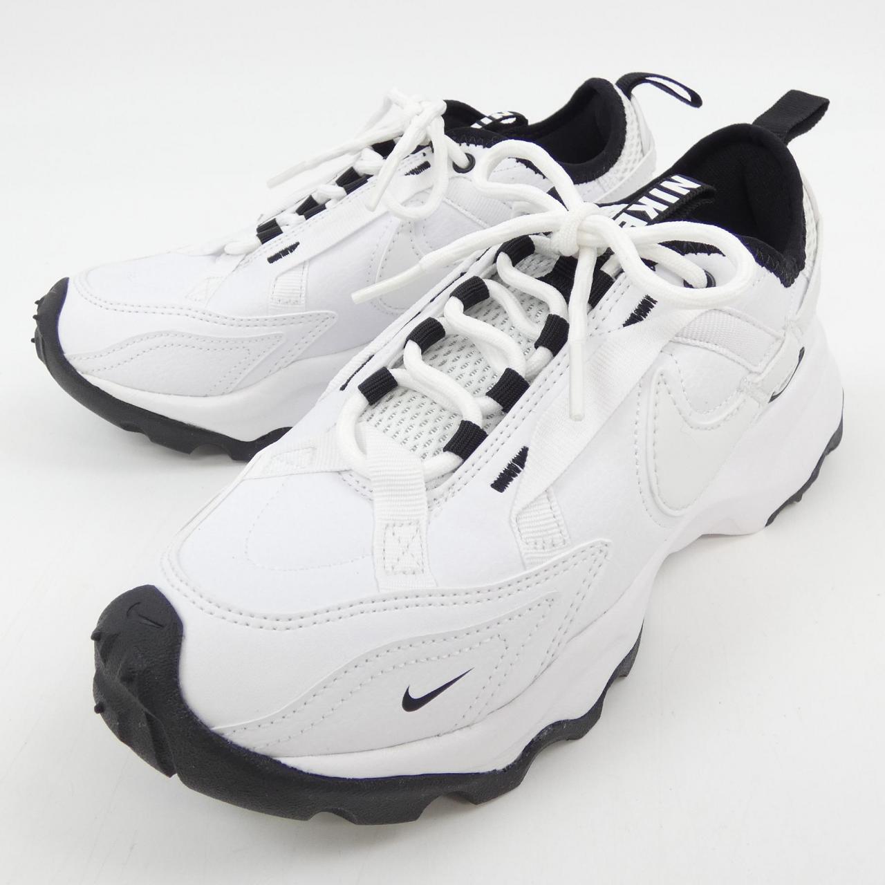 ナイキ NIKE DR7851-100 スニーカー