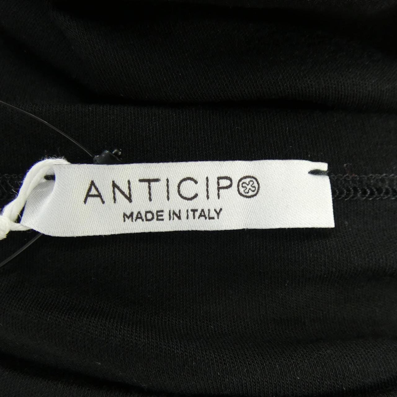 アンティーチポ ANTICIPO Tシャツ