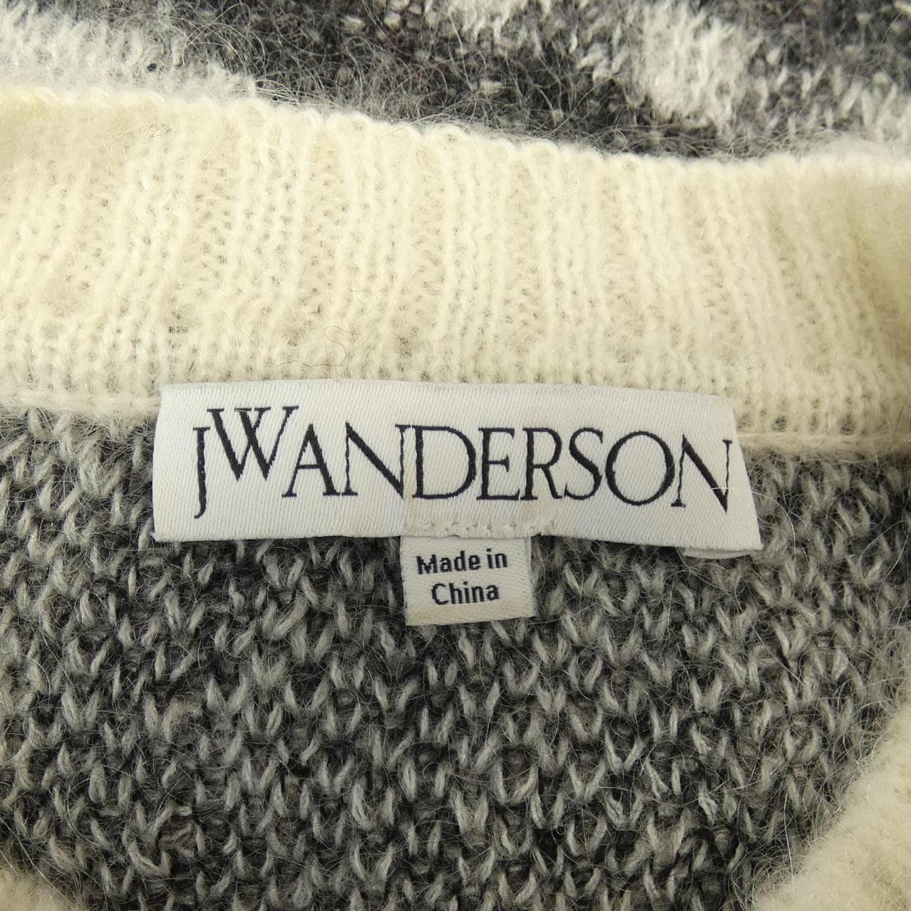ジェイダブルアンダーソン J.W.ANDERSON ニット