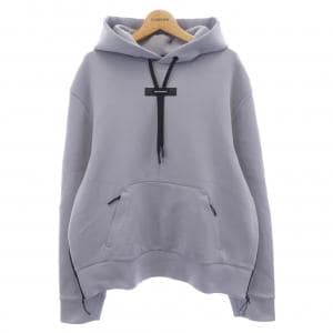 オン On パーカー