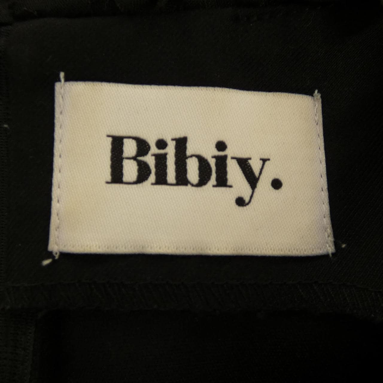 Bibiy. トップス