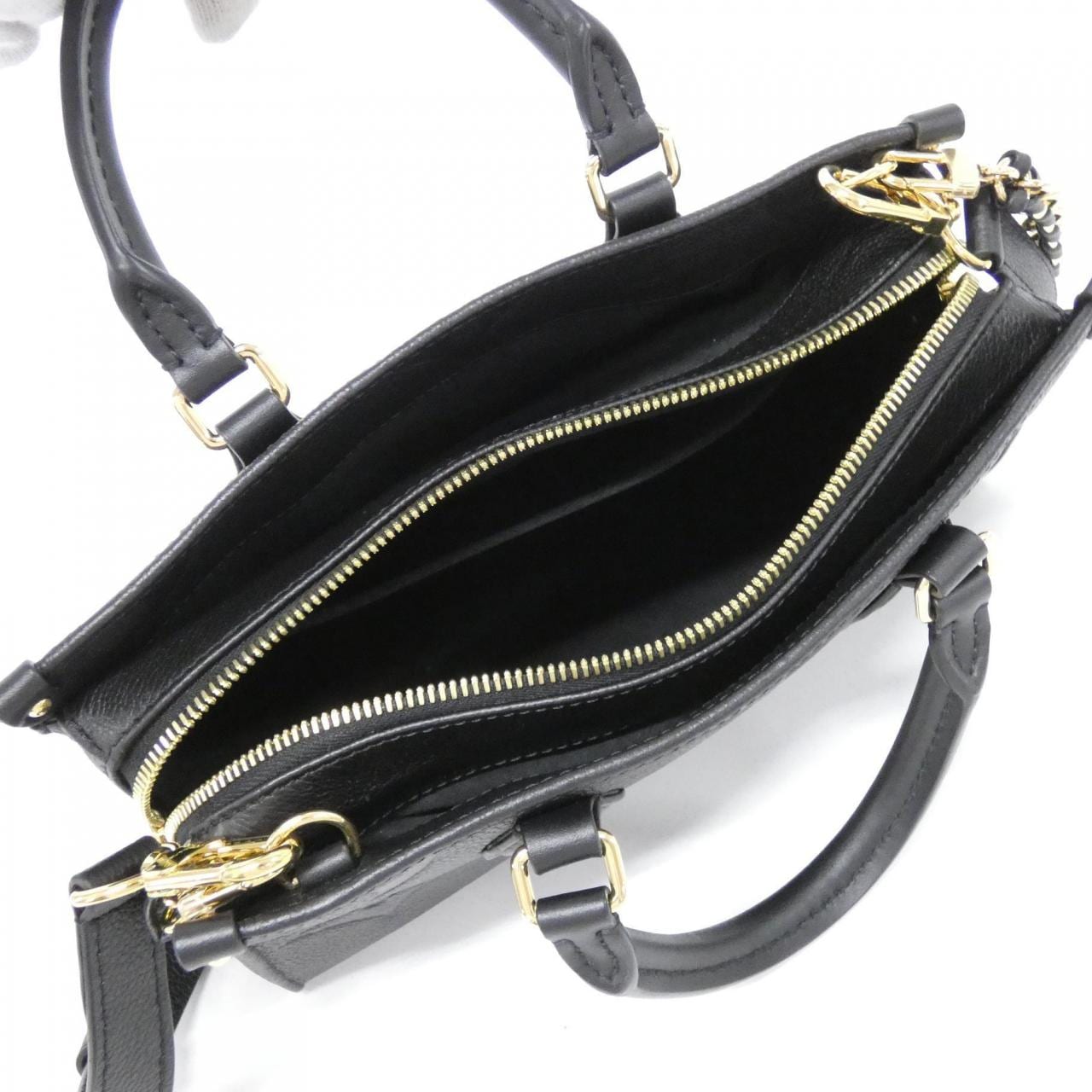 ルイヴィトン モノグラム アンプラント オンザゴーEW M23640 バッグ