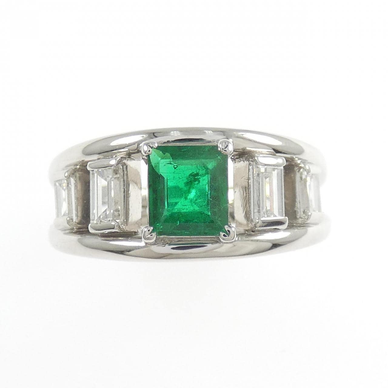 PT900 Emerald Ring 0.77CT