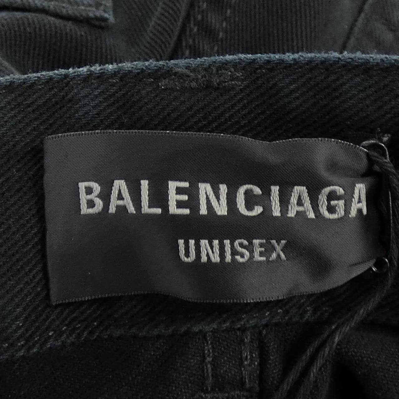 バレンシアガ BALENCIAGA 767983　TNW11 ジーンズ
