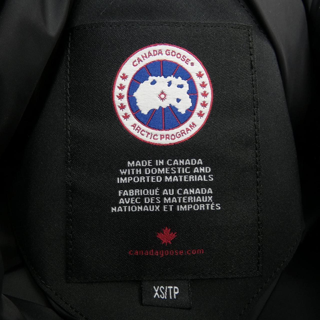 カナダグース CANADA GOOSE ダウンジャケット