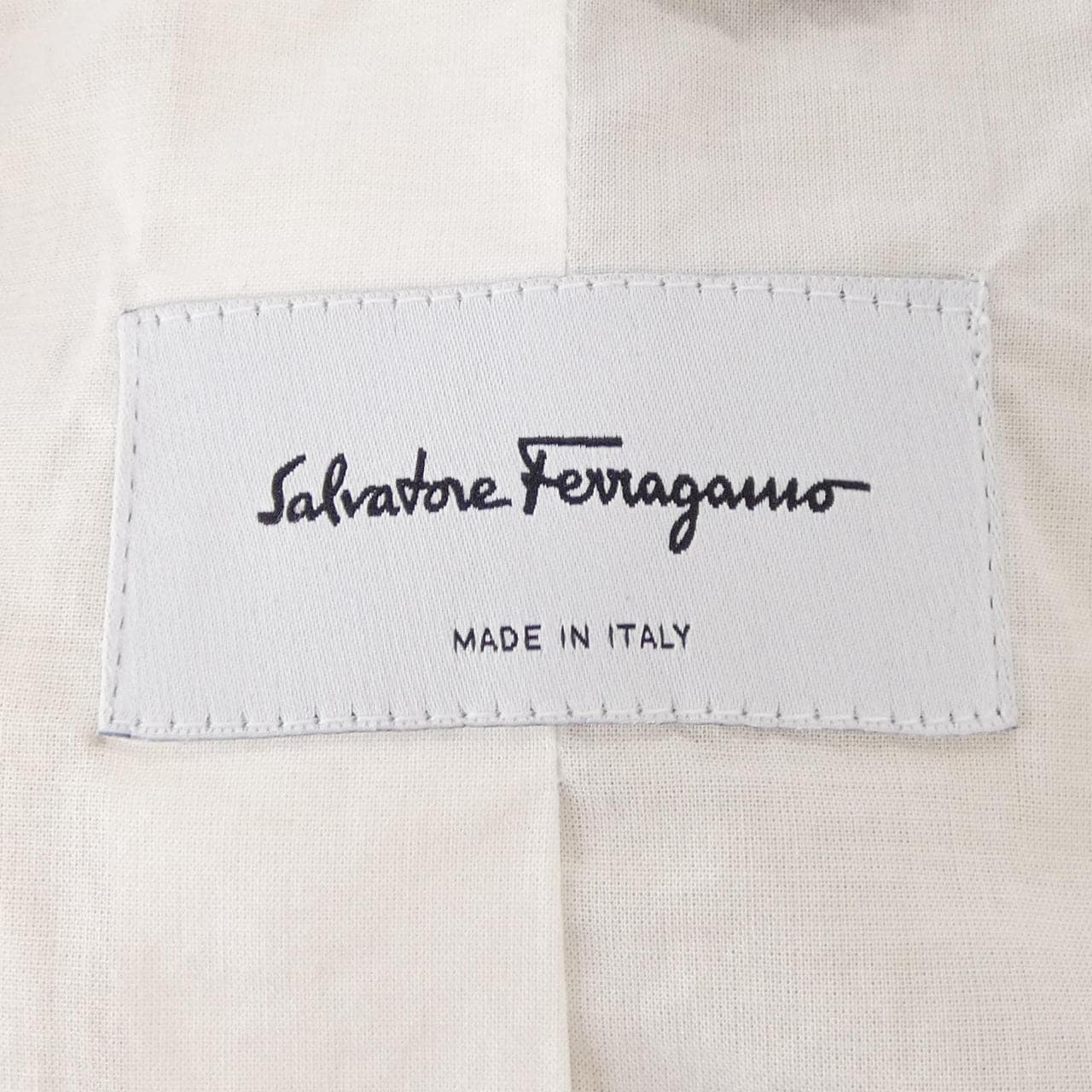 サルヴァトーレフェラガモ SALVATORE FERRAGAMO ベスト