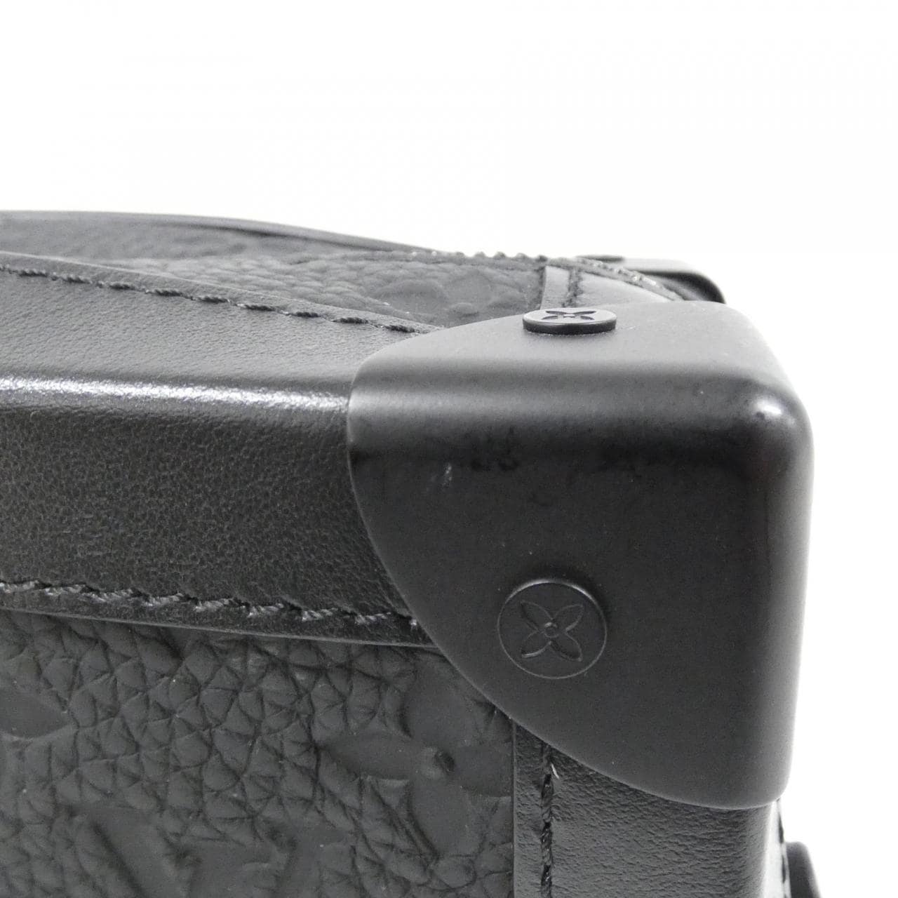 ルイヴィトン トリヨン モノグラム ソフト トランク M55700 ショルダーバッグ