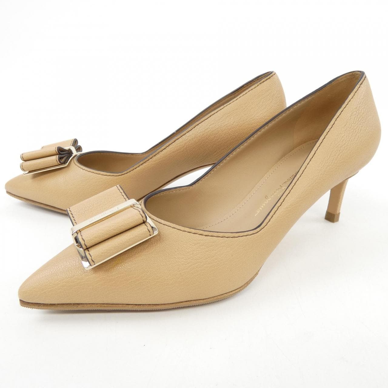 サルヴァトーレフェラガモ SALVATORE FERRAGAMO パンプス