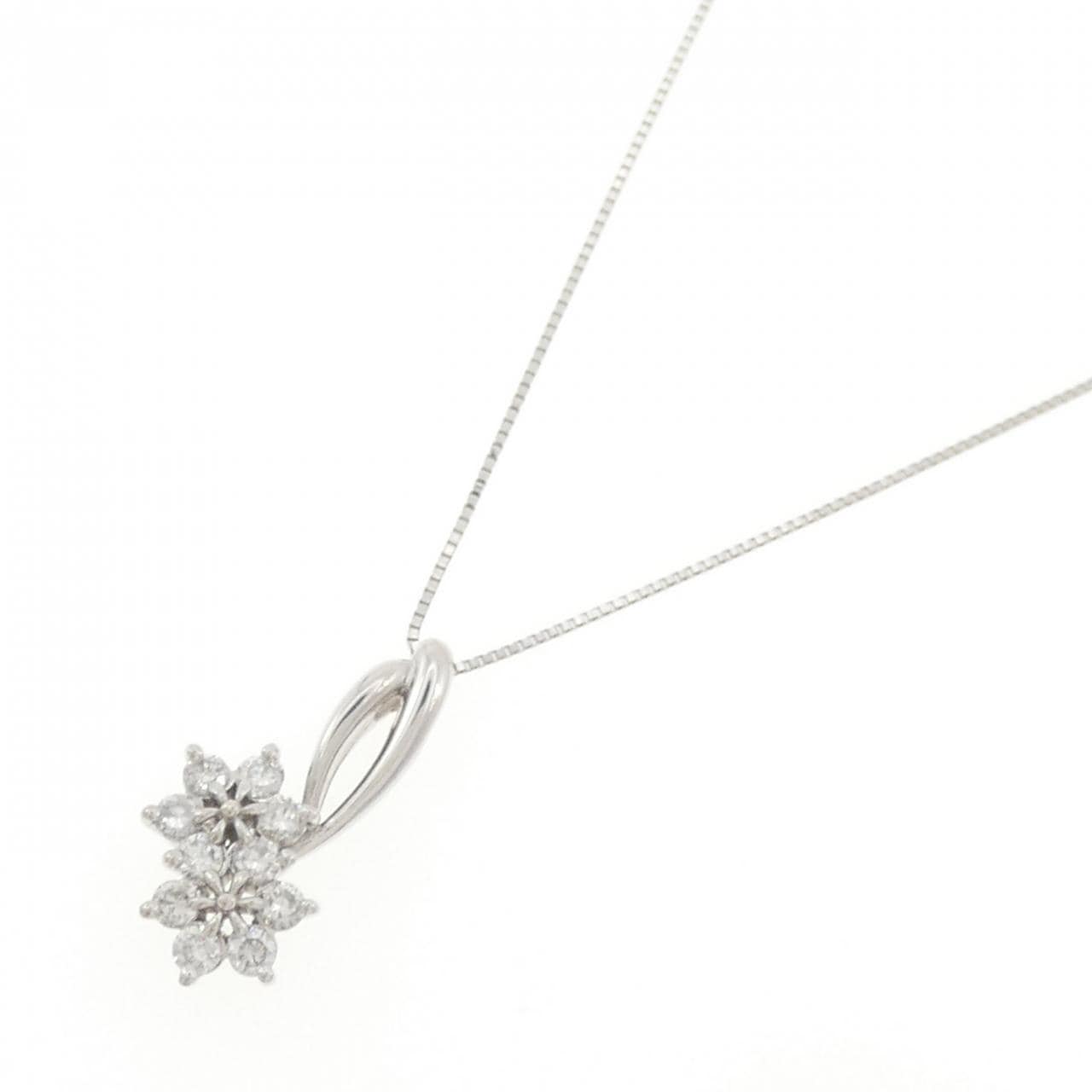PT900/PT850 フラワー ダイヤモンド ネックレス 0.54CT