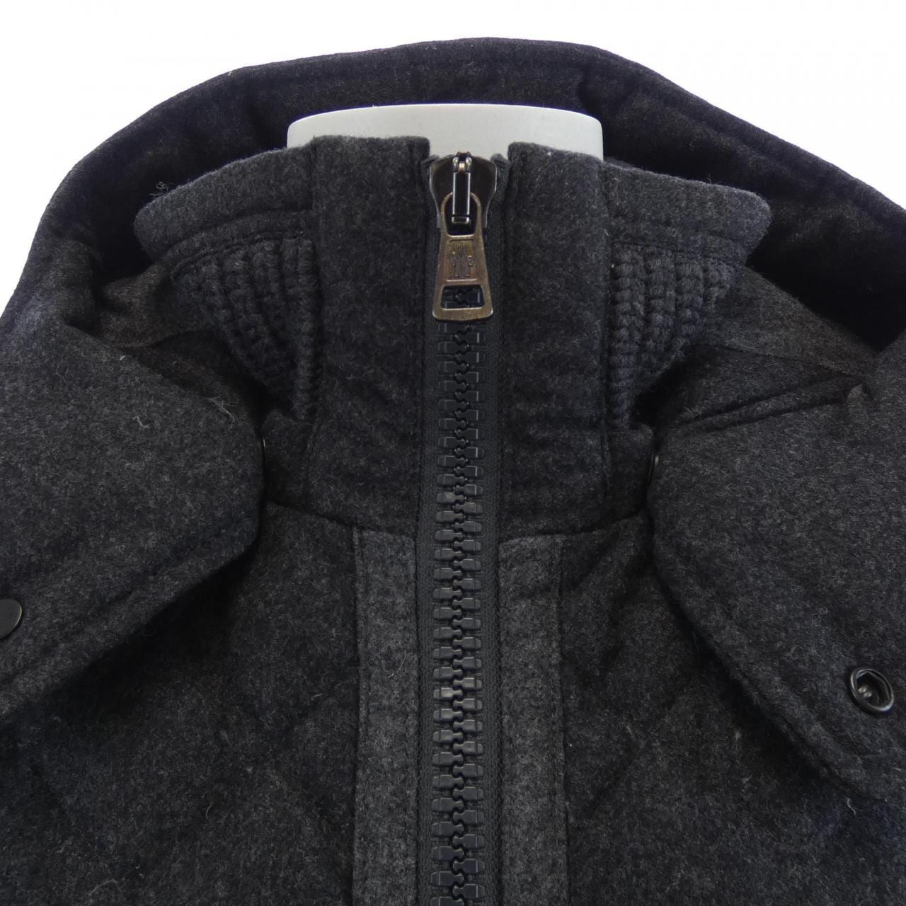 モンクレール MONCLER LABASTIDE ダウンジャケット
