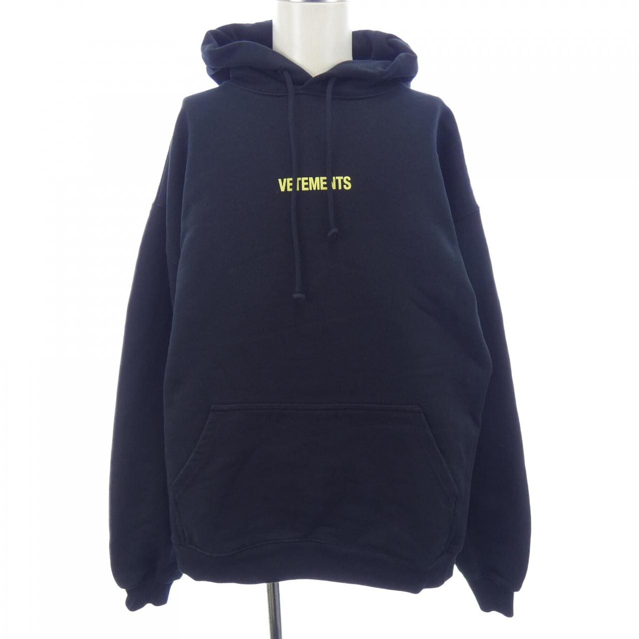 ヴェトモン VETEMENTS パーカー