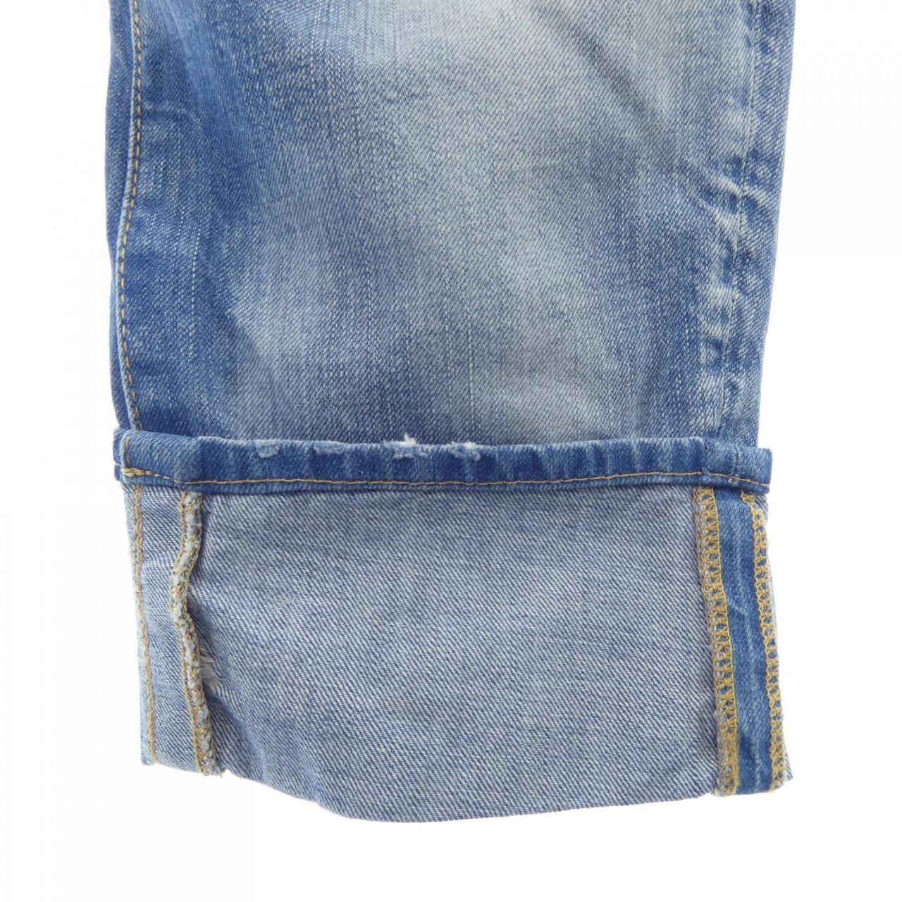 ディースクエアード DSQUARED2 S74LB1090 ジーンズ