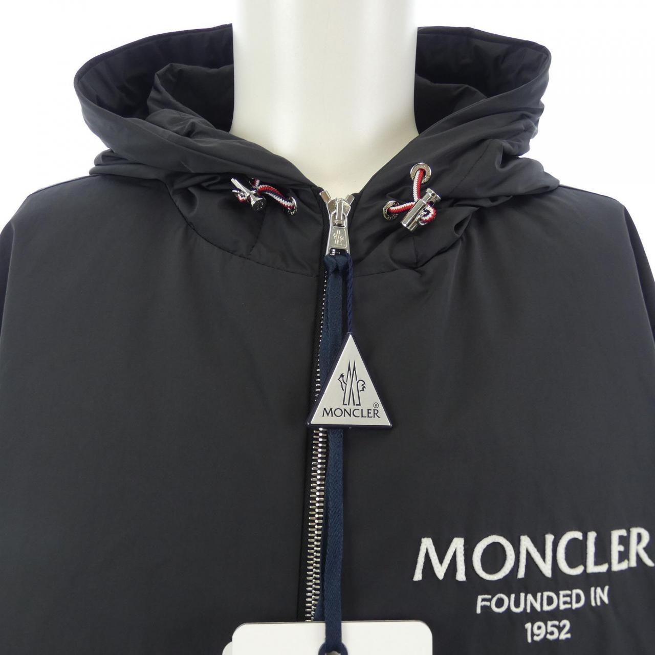 モンクレール MONCLER ダウンジャケット