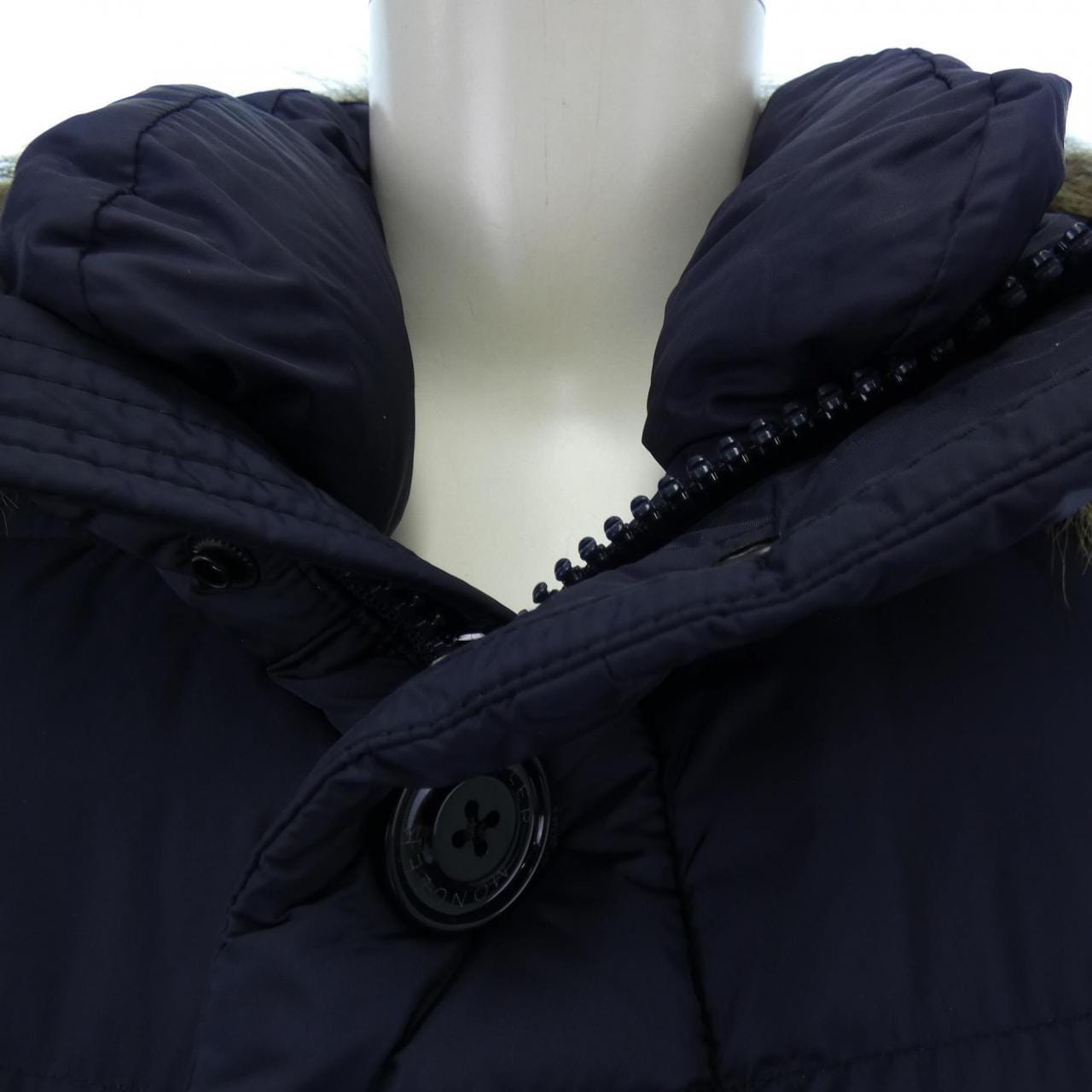 モンクレール MONCLER ダウンジャケット