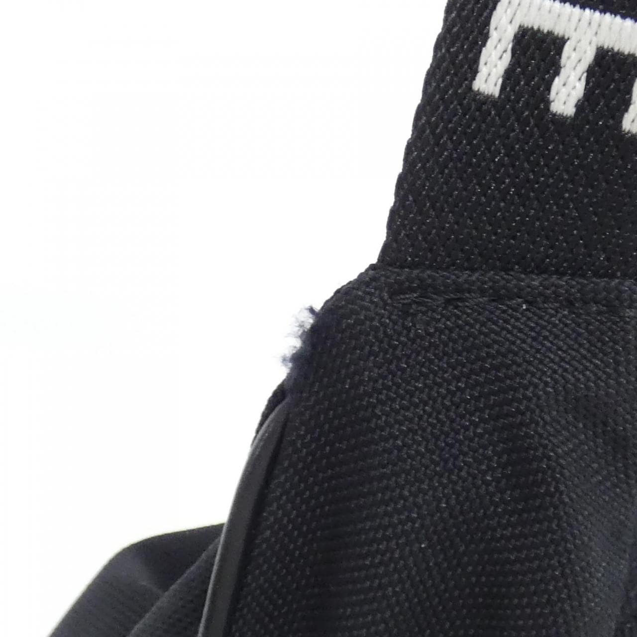 セリーヌ ラージ ジップド ベルト バッグ 198682DMT ショルダーバッグ