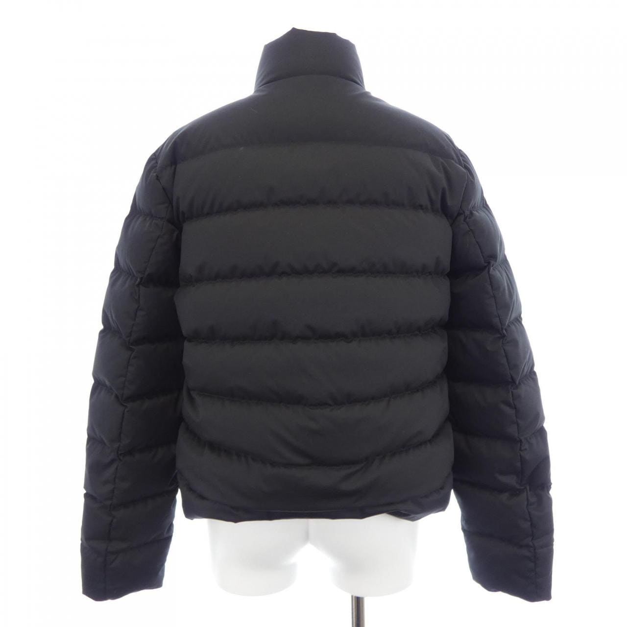 モンクレール MONCLER BESSETTES ダウンジャケット