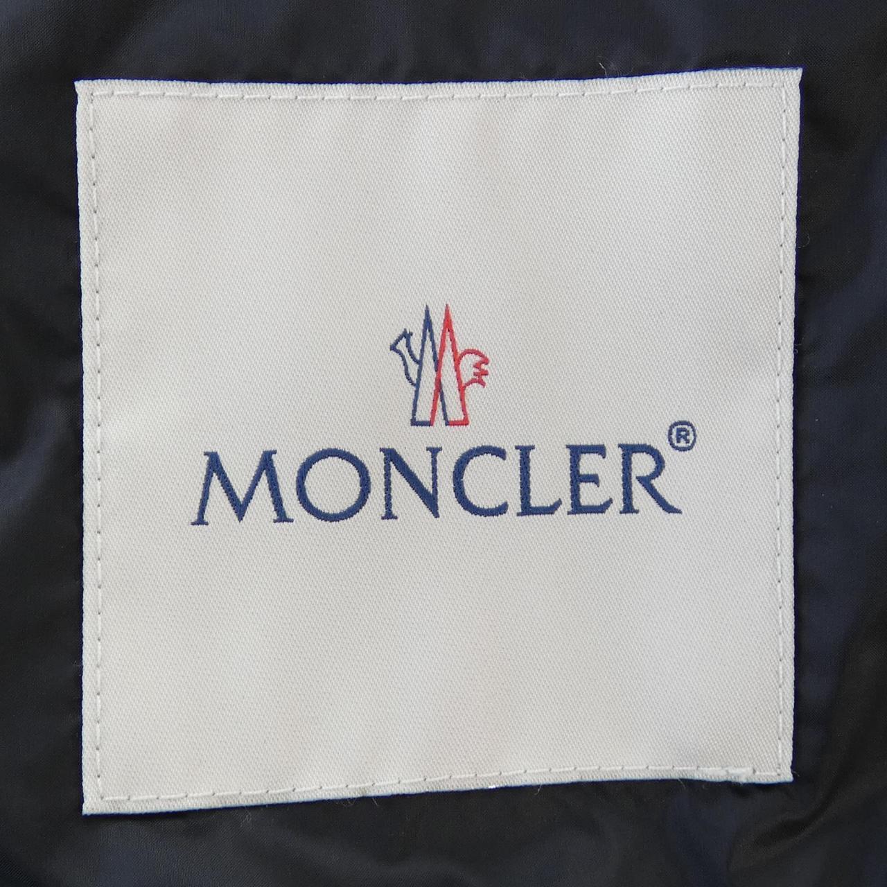 モンクレール MONCLER ダウンジャケット