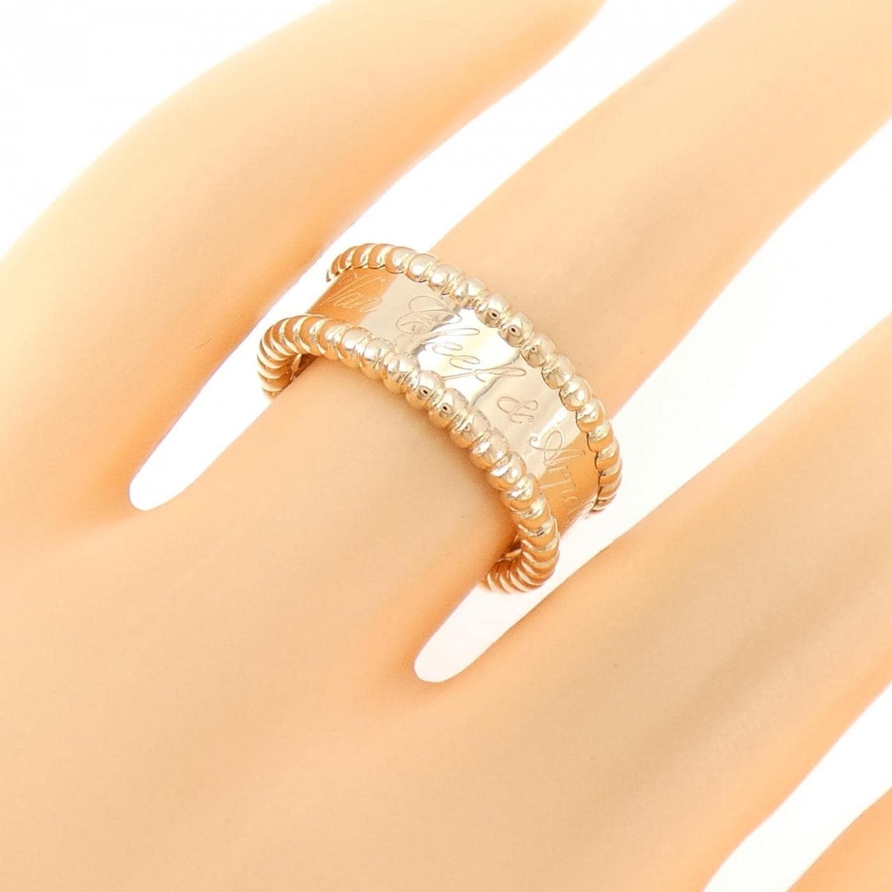 ヴァンクリーフ&アーペル ペルレ シニアチュール リング