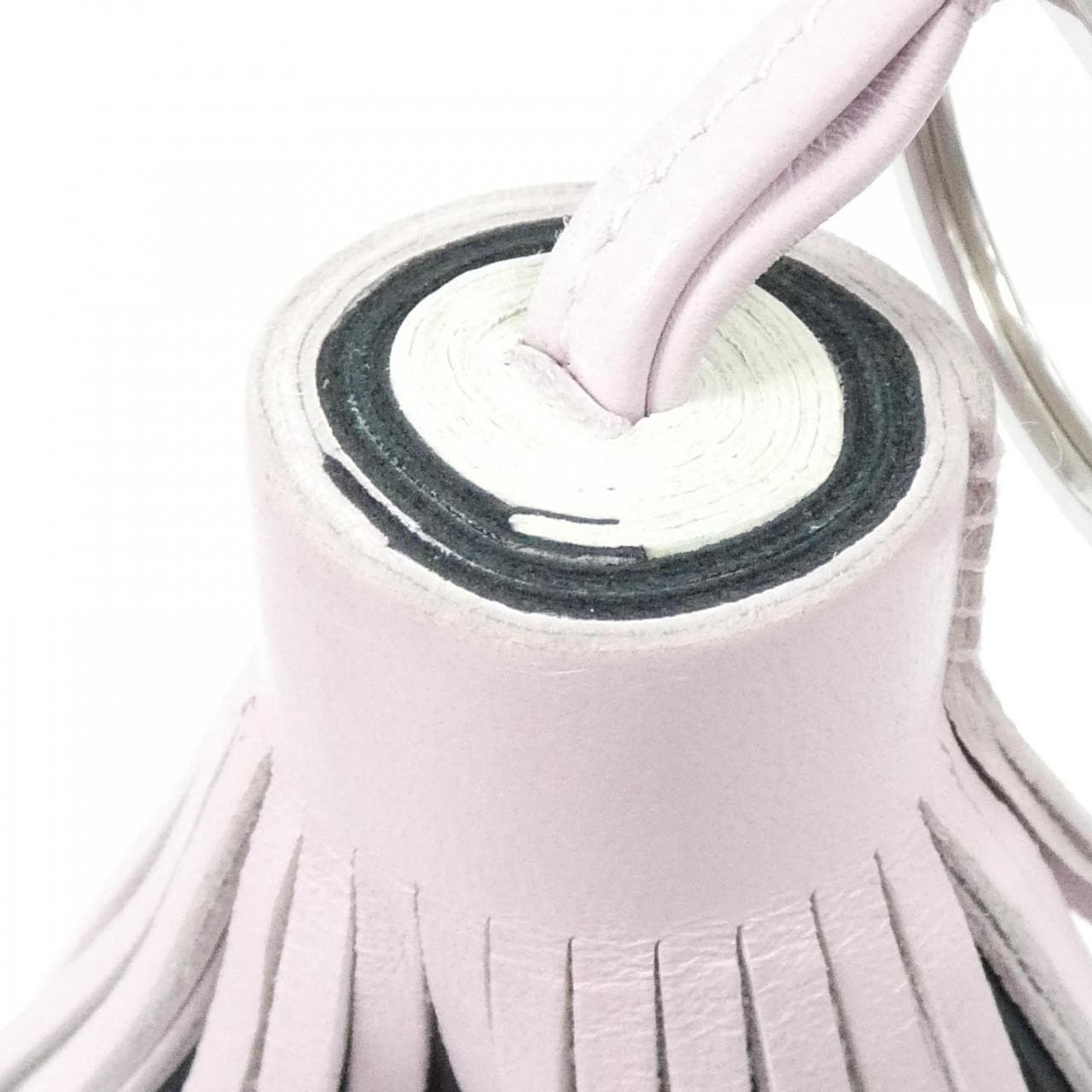 エルメス カルメン トリコロール 079018CJ キーリング