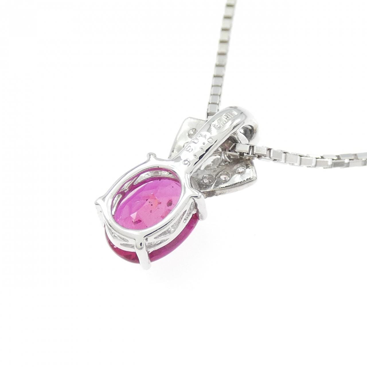 K18WG ルビー ネックレス 1.03CT