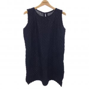 イッセイミヤケ ISSEY MIYAKE MI41FT182 ワンピース