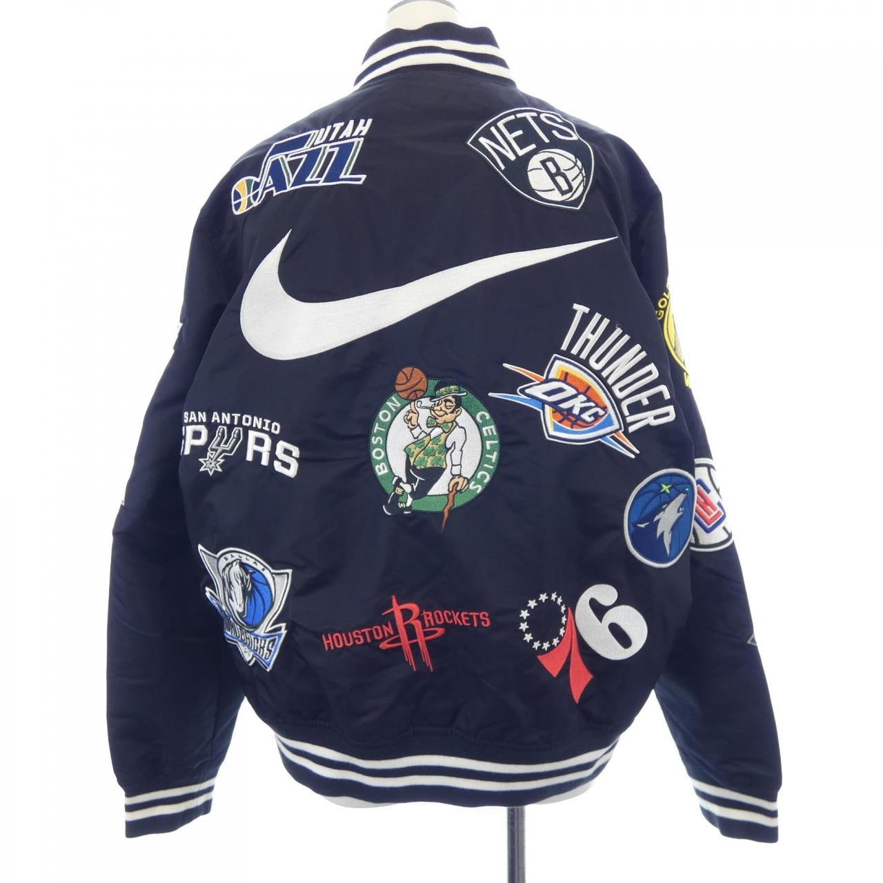 Nike x SUPREME AO3631-010 夹克衫