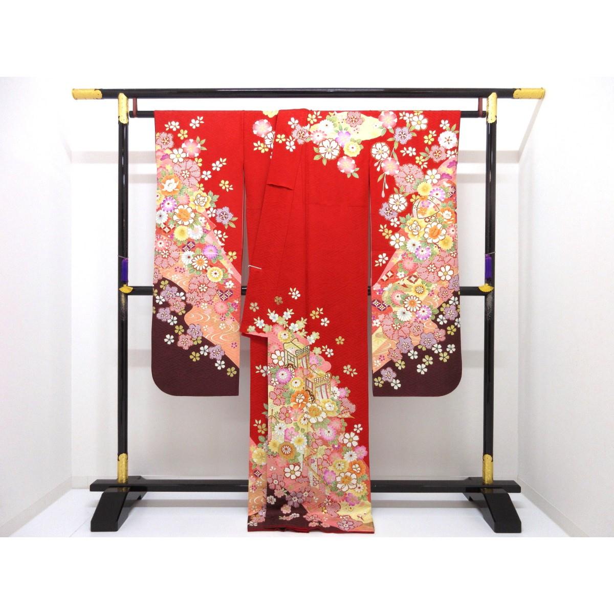 振袖　友禅金彩加工　刺繍入り