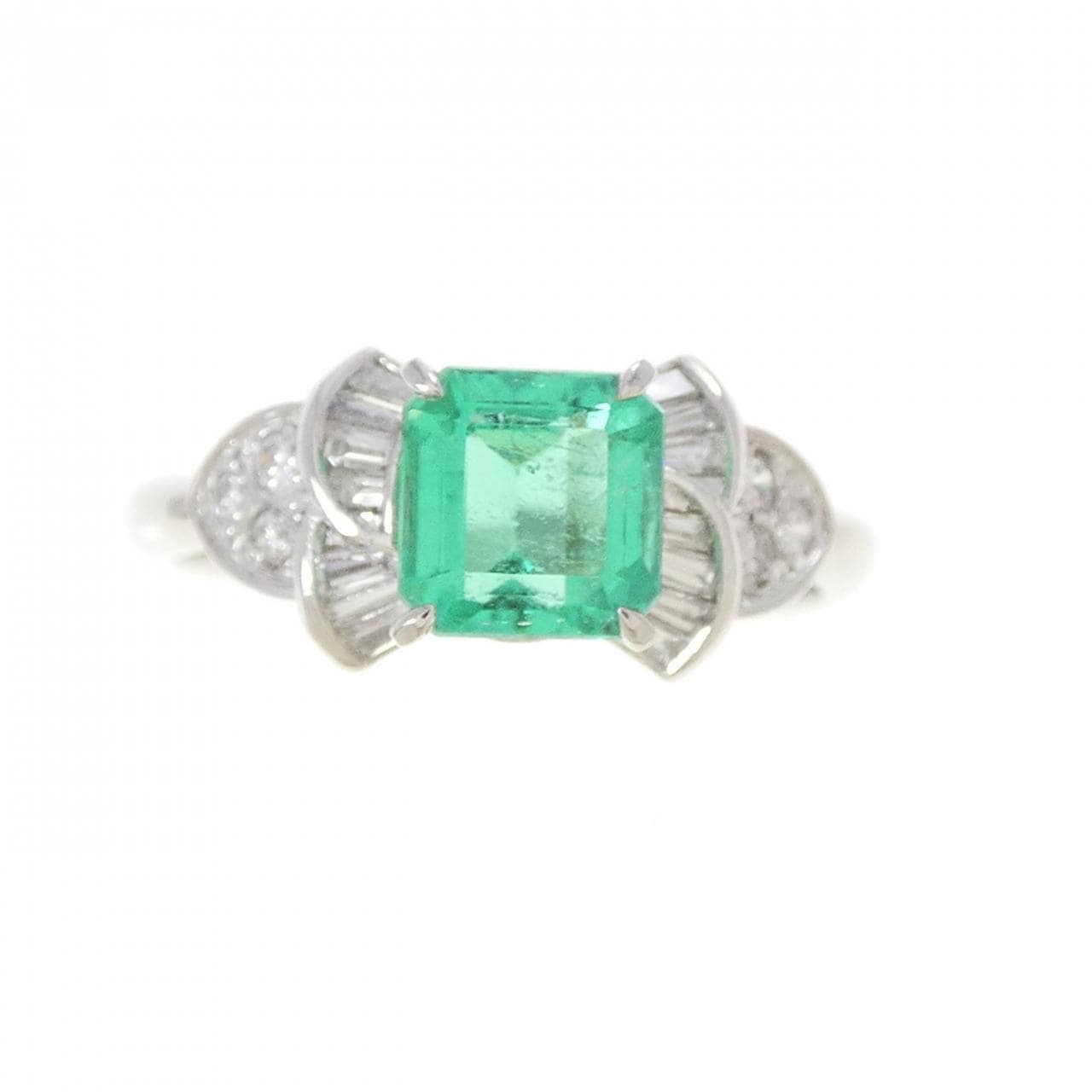 PT900 エメラルド リング 0.88CT