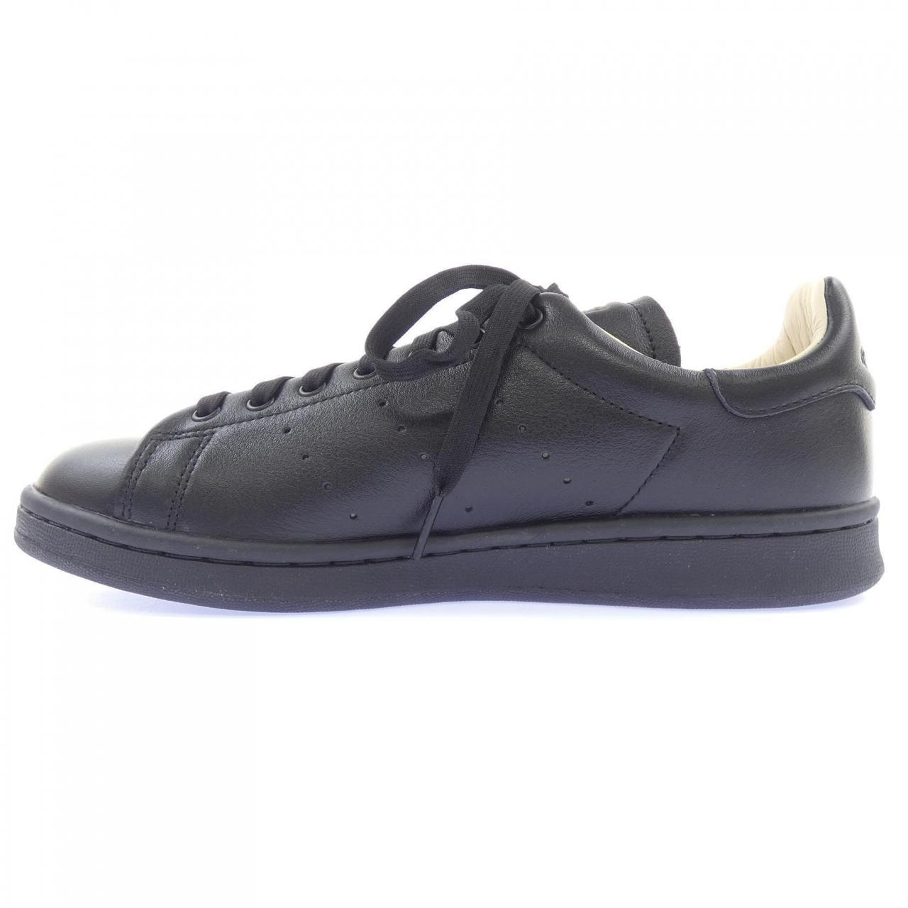 アディダス ADIDAS IH2450 スニーカー